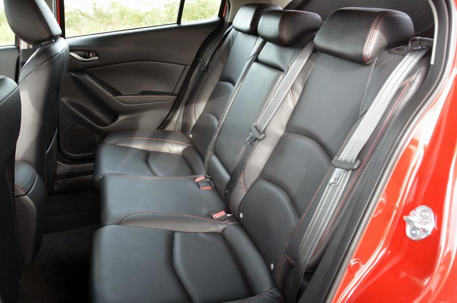  Mazda3 2014 года  (фото 17 из 41)